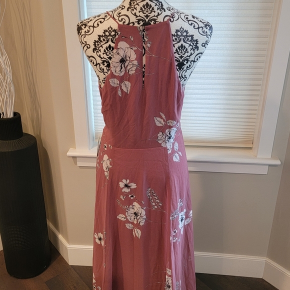 Express Maxi Dress - Picture 5 of 6